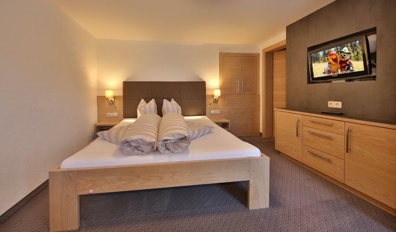 Apartmenthaus Joerg Serfaus Esterno foto